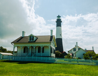 Discover the Wonders of Fortybee Island:  Top Attractions